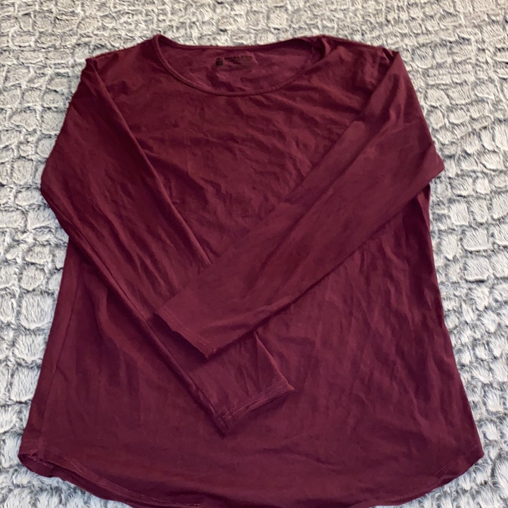 Men’s alphalete long sleeve swoop neck